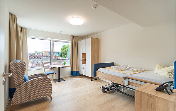 Moderne Einrichtung und helle Zimmer - das Aula Irenicus Seniorenheim